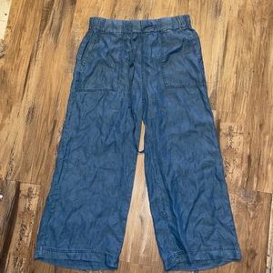 Thread and supply pants size small